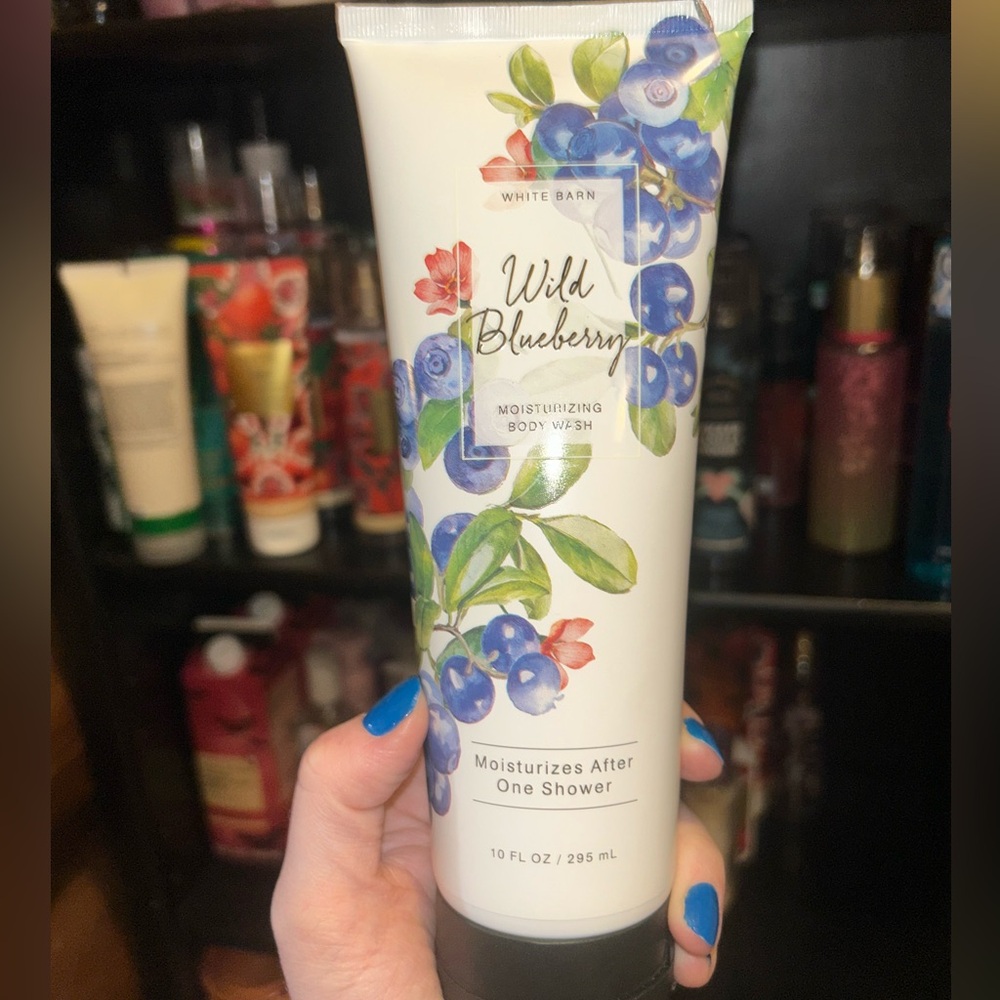 Bath and Body Works Wild Blueberry Moisturizing Body Wash